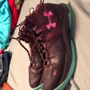 Under Armour (30) Basketball Shoes